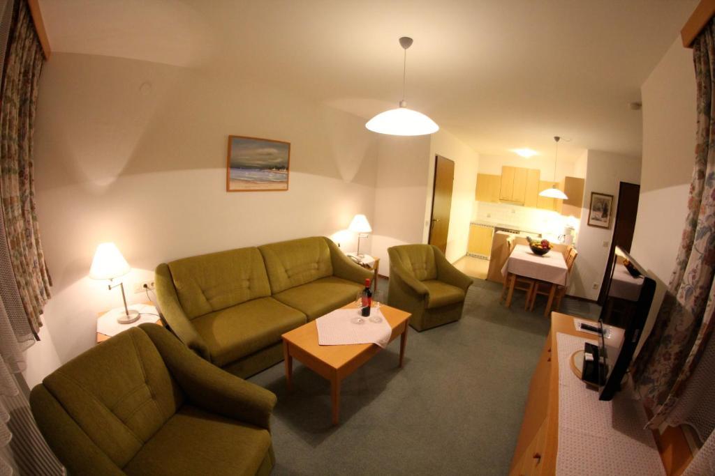 Ferienappartements Heinzle - Ihr Ferienresort Sankt Jakob in Defereggen Chambre photo